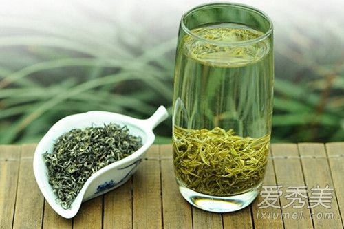 茶叶水洗脸可以美白吗 茶叶水洗脸多久一次