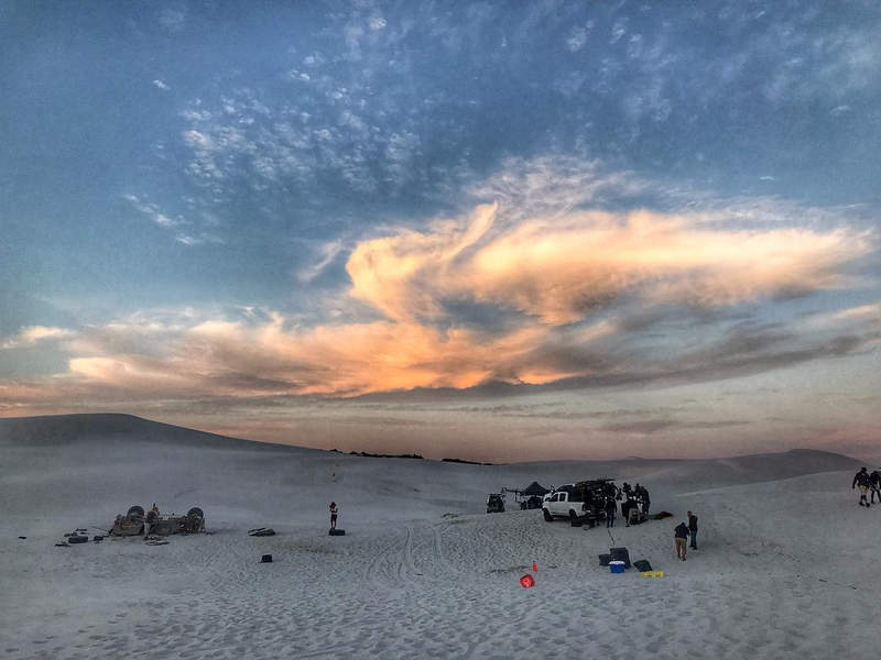 真人版《怪物猎人》全新剧照 玩家一眼认出托尼·贾扮演调查班班长