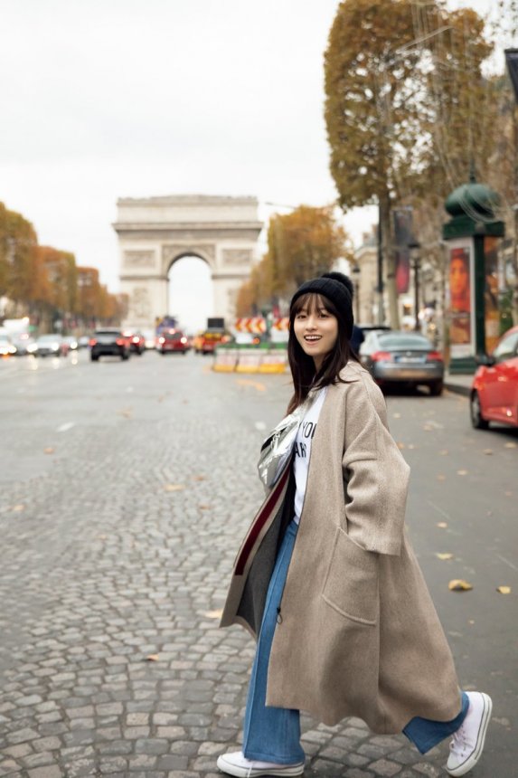 桥本环奈仿效AKB商法 新写真集被粉丝批评抢钱