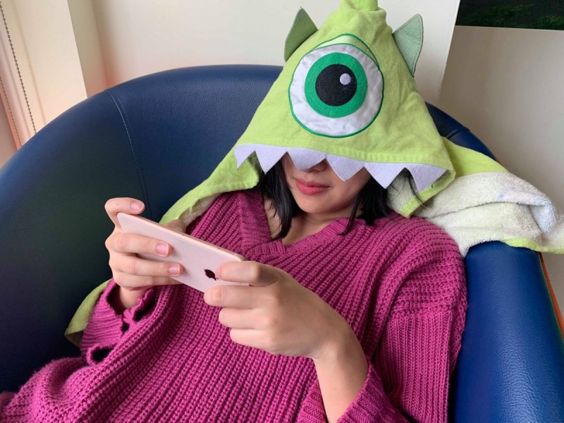 妈妈提醒女儿小心闺蜜抢男朋友 被呛：你管很多