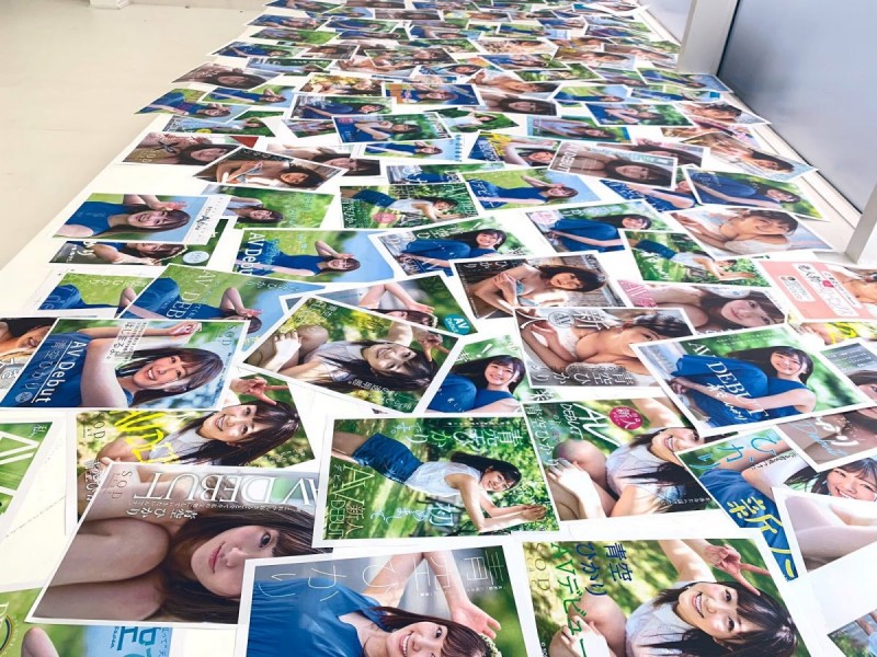 10月最强女优新人青空光 青空ひかり美乳有多大