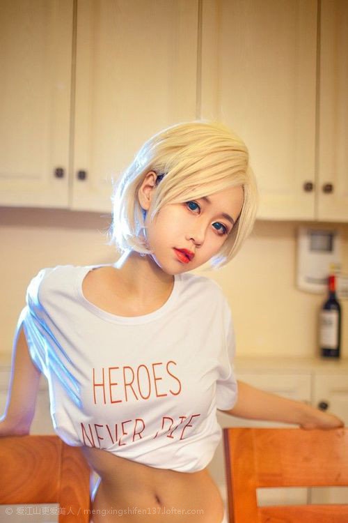 越来越湿 三根手指*被体育生抱着干了一路