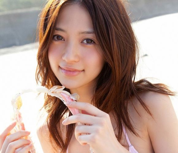 我与孀妇疯狂作爱草丛 污文乖不疼的_妻沫