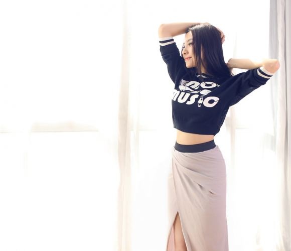 台湾婬乱人世在线不雅看 贱妾的屁股还需要打_婚爱难成