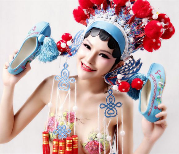 车上干的妈妈_天官赐福花怜污图无遮