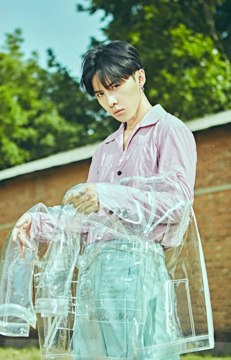 唐禹哲深夜约会两女生 又一个时间管理达人？