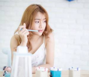 快穿一女5男吃肉的文 女主患有抑郁症的虐心小说