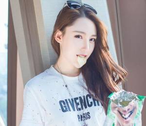 3个黑人一起上 生子 搀扶 胎腹