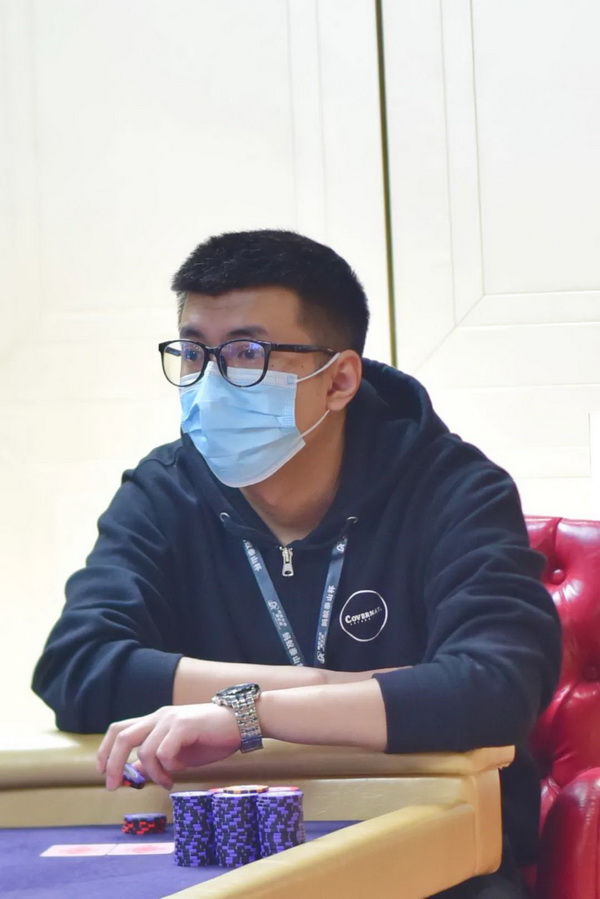 泰山杯 | 天龙扑克马小妹儿专访主赛冠军吕阳军！