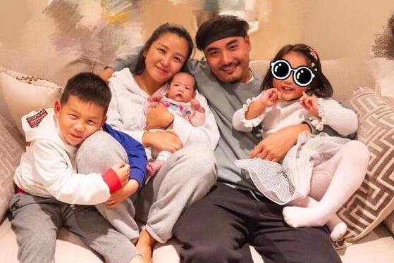 何洁疑回应出轨:和刁磊相遇的时间很容易被误会