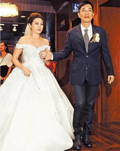 他二婚自曝已结扎不再生 前妻的俩女儿来祝贺