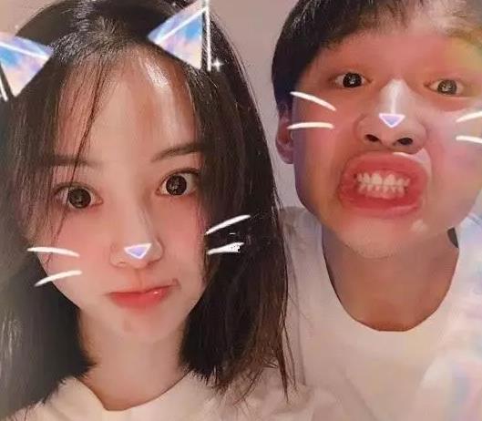 郑爽连连晒与男友日常 却引起粉丝不满要脱粉？