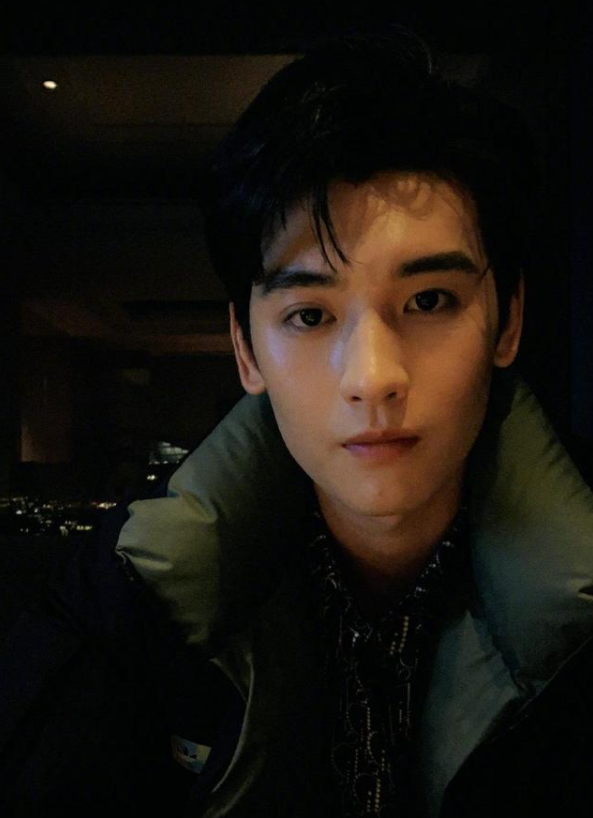 黄俊捷发文承认恋情，却疑似出轨，到底怎么回事？