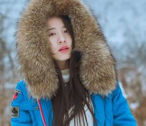 白嫩的大屁股撅了起来 古言 H 通房 宠文