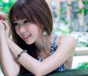 跳舞时他下面好硬 快穿女主很苏很美的文