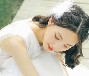 两个女生一起污污 子宫里的尿用塞子堵住