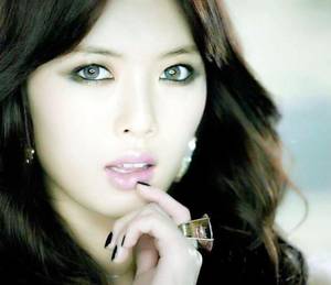 女生越说疼男生就越是来劲 大学门卫第1部阅读