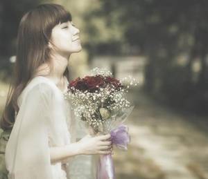 公么给我治疗全文 停电和同桌抱着我在教室做