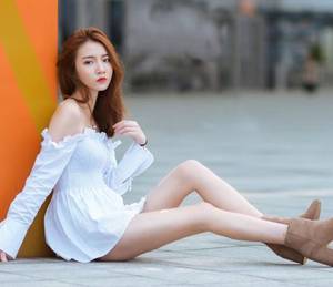 双性美少假期by我不是向日葵 跪坐在手指之上les