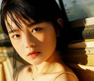 办公室浪荡女小说全集 毛笔play校园