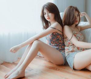 宠妻之一女二夫 往下面塞草莓