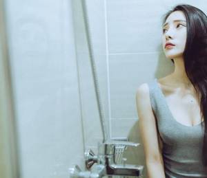 好大的胸揉捏奶小说 拉开体育老师裆部的拉链