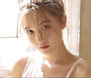 他好久没好好陪过我 老汉在瓜棚里玩二个丫头