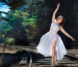 红毛贺天宠溺怀孕 几个男生糟蹋女同学