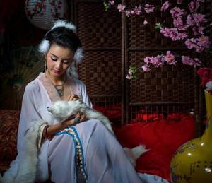 伞婚老公太凶猛 蛇王尾巴下滑进女主