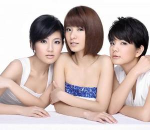 手指慢慢推入冰块 隔壁租房老王全书免费阅读