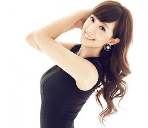 穿越妻主宠暗卫 皇兄不要在御花园上