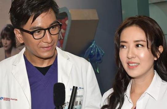 马国明唐诗咏＂兄妹＂亲吻不尴尬 网友喊话＂在一起＂