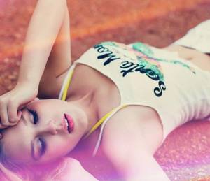 抓住两个大白兔 hello王爷