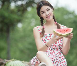 嫁给一个死太监肉在几章 和厂里熟妇的经历