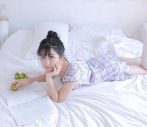 王爷你好坏漫画古风全集免费 吻的腿间gl