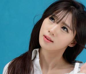 慢点啊好大了手指够了江应怜 龙抬头抚琴的人