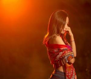 身体里好难受又想要了 你顶到我那个了