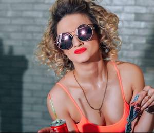 老板说喜欢我想要我 求你就让我爽一下