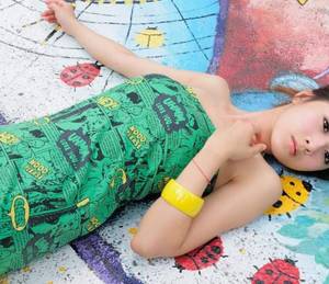 叶修是血族 男孩子咬女孩子胸