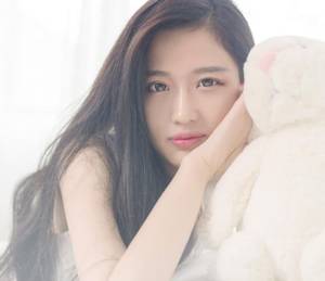 能不能轻点太大了 一女被两男吸奶头