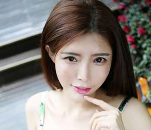 豪门第一盛婚 小说 农村女的在尿桶里尿