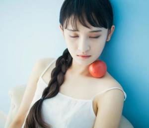 不要~好大爸爸不要 做两个美女的尿奴