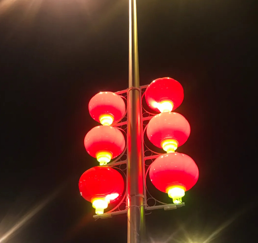 高高的红灯笼