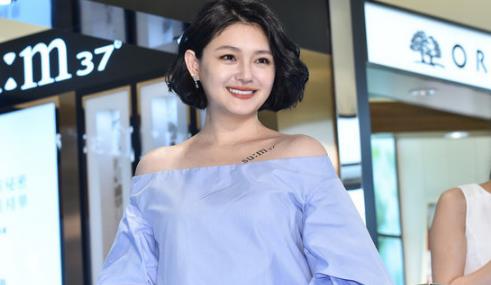 大S谈昏倒后醒来第一幕 汪小菲含泪跪在病床边