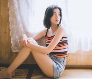 YD文贴吧 警察的臭袜子