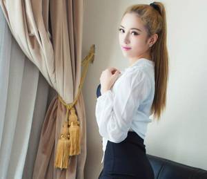 YD文贴吧 警察的臭袜子