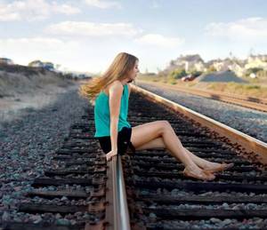 丞相不要了好大 男生把东西放女生包里