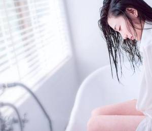 扩张 调教 酒瓶 宝妈们婚后出过几次轨