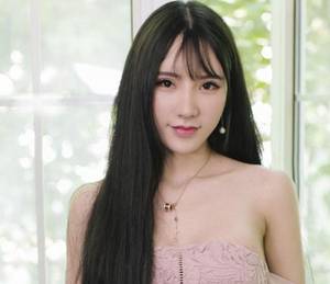 昭昭l伦事故现场 侧身后面一下顶到底