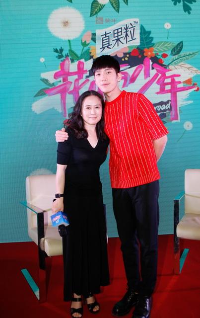 井柏然否认为郑爽胡彦斌绯闻心痛：就是娱乐